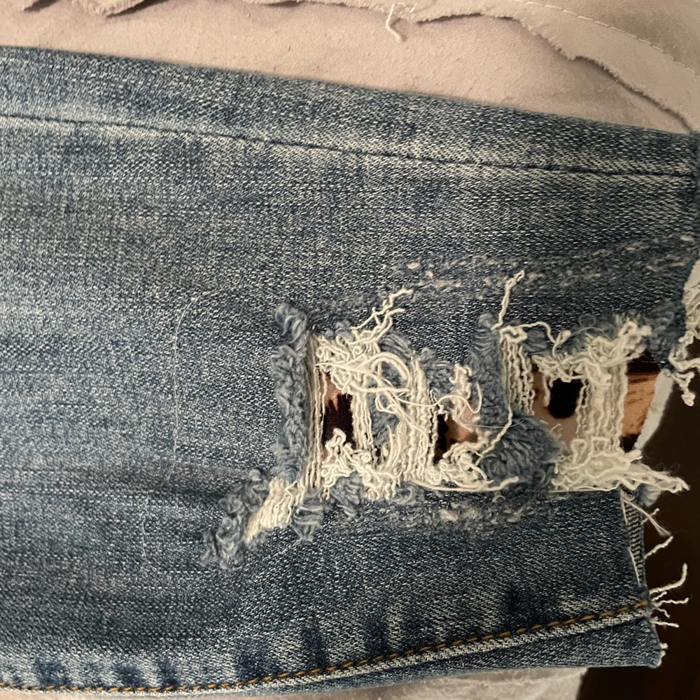 Kancan jeans with leopard patches in destructed areas - Picture 6 of 6